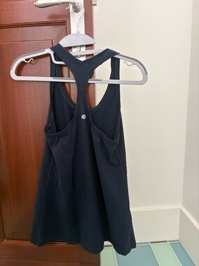 Navy lululemon athletica Black Racerback Flared Tank💙